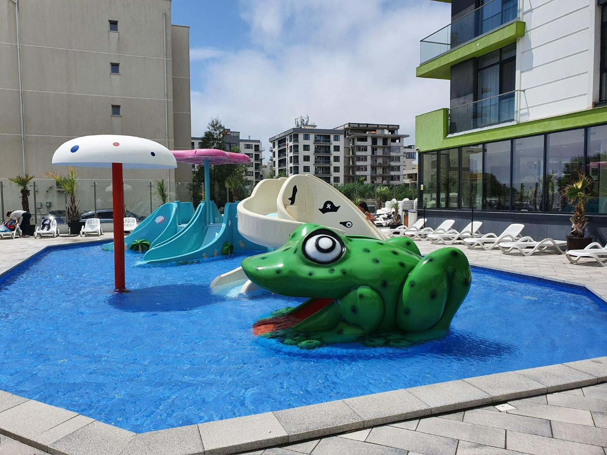 Purple Onyx - Pool & Spa Beach Resort Năvodari Eksteriør billede