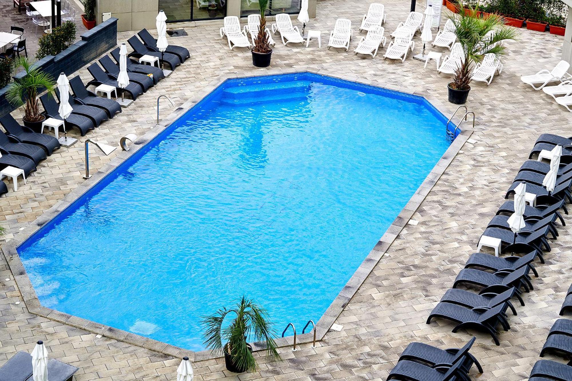 Purple Onyx - Pool & Spa Beach Resort Năvodari Eksteriør billede